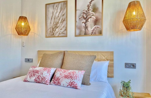 Alhendin Apartment | Top-Rated Granada Bed&Suite with Pool & Hot Tub Access