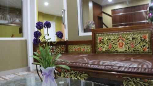 Palu Hotel | Budget-Friendly Granada Inn Palu with Breakfast & Family Perks