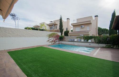 Otura Villa | Relax at Granada-otura: Golf Villa with Ocean Views
