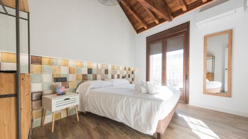 Province of Toledo Apartment | Family-Friendly Stay at Apartamentos Granadal - 8.7/10 Rated