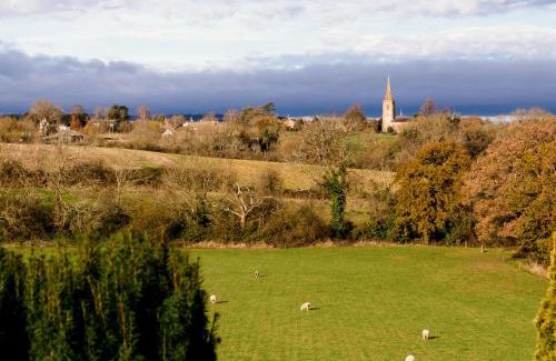 Great Wolford House | Experience Granary at Rectory Farm: 4-Star Comfort Awaits