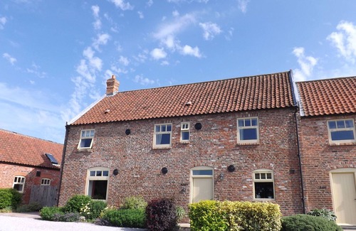 Beverley Cottage | Family-Friendly Stay at The Granary - Accommodates 6 Guests