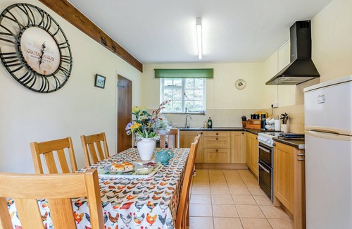 Chittlehampton Cottage | Perfect Family Escape at Granary Cottage in the Countryside