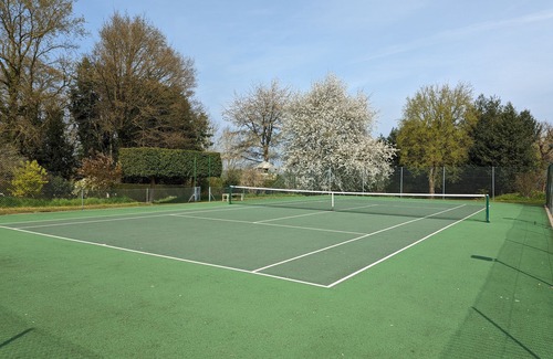 Spixworth Cottage | Granary Cottage: Ideal for Families with Pool & Breakfast