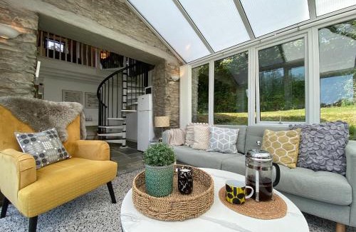 Llanybri House | Family-Friendly Retreat at Granary Cottage St Clears
