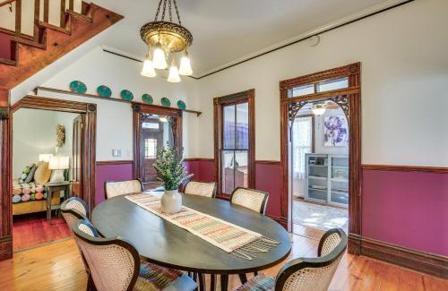 Granbury House | Cozy Granbury Home with Fire Pit, Steps to The Square