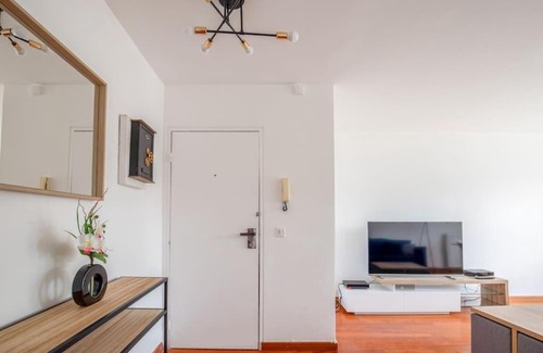 Montaigut Apartment | Convenient 3-Piece Retreat in Créteil, Just 20 Minutes to Paris