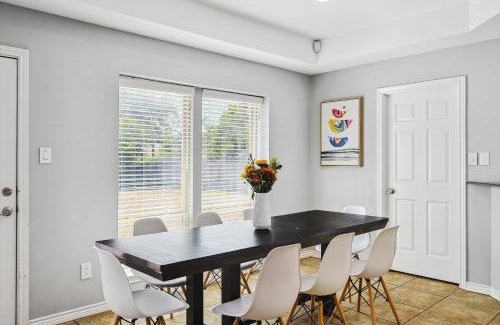 Far North Dallas House | Grand 4Br-2Bath Home 8 min From UT Dallas