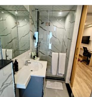 Civil Lines Apartment | Grand Anukmpa studio