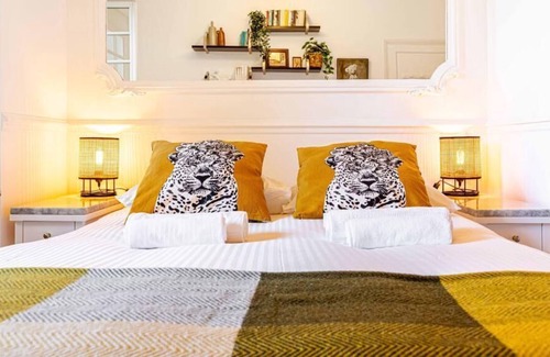 Meudon Apartment | Elegant Apartment with Private Garden, Steps from Eiffel