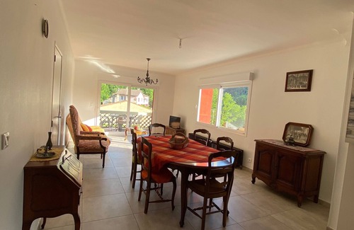 Saint-Jean-du-Gard Apartment | Family-Friendly Grand Apartment Just 15 Minutes from Village