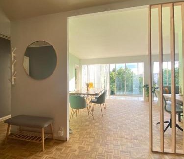Le Chesnay Apartment | Grand appartement 6 personnes à 5min de Versailles avec parking privé
