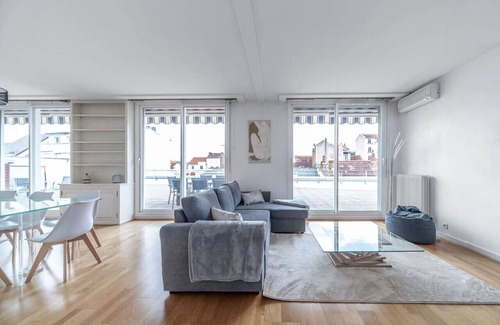 Cœur de Ville Apartment | Grand appartement climatisé, 3 chambres, terrasse