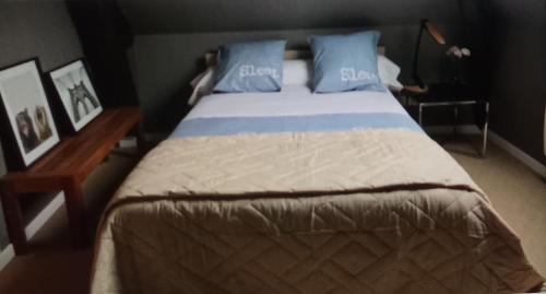 Beaugency Apartment | Spacious Duplex Apartment in Beaugency with Family-Friendly Amenities