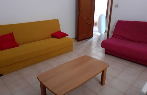 Lu Bagnu Apartment | Cozy Grand Appartement Steps from the Beach with Great Amenities