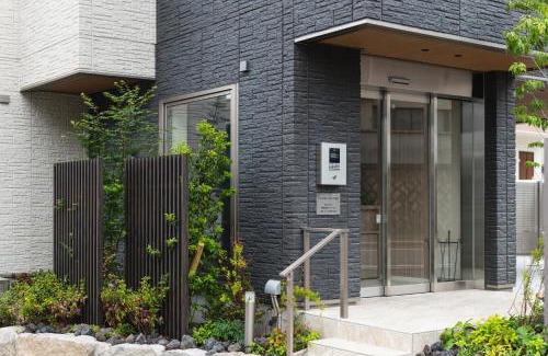 Kitakyushu Apartment | Accessible Comfort at GRAND BASE Mojiko - 8/10 Guest Rated