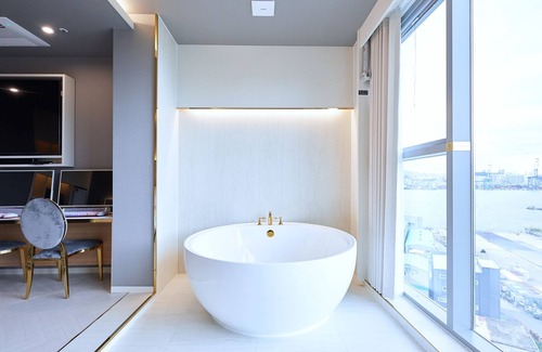 Yeongdo Hotel | Eco-Friendly Grand Bern Hotel with Top-Rated Amenities