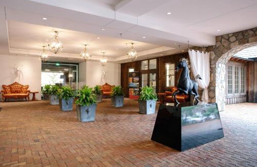 Mountain Brook Hotel | Discover Grand Bohemian Mountain Brook: A Pet-Friendly Retreat