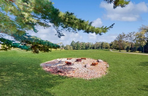 Benton Harbor Cabin | Inviting Cabin with Lake View, Pool, Fireplace & Fast WiFi