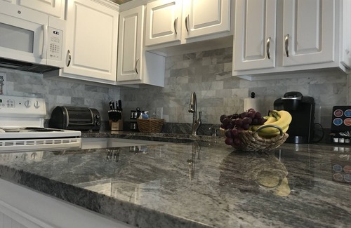 Ono Island Condo | Experience Grand Caribbean 112 West: Beachfront Condo Oasis