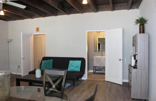 St. Petersburg Apartment | Elegant Grand Central Suite Near Downtown St. Pete