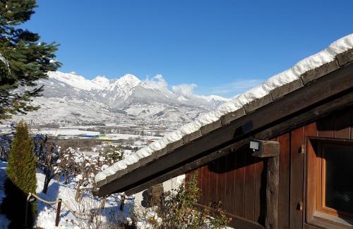 Saint-Pierre-de-Clages Ski Chalet | Inviting Grand Chalet for 6-8 Guests: Ski and Hike Bliss