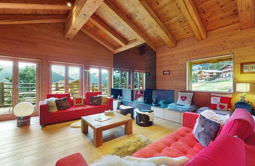 Verbier Ski Chalet | Idyllic Grand Chalet with Wellness Spaces, Pet & Child Friendly