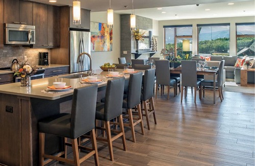 Peak 8 Apartment | Grand Colorado on Peak 8, Best True ski in/ski out in Coloradon2 BR Sleeps 8