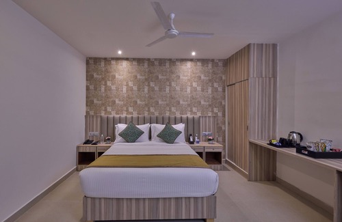 Parthasarathy Puram Hotel | Grand Continent T Nagar