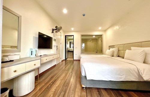 Soc Son Hotel | Guest Favorite: Grand Dragon Noi Bai Hotel for Families
