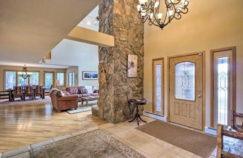 Fraser House | Indulge in a Grand Fraser Escape with Hot Tub & Private Deck
