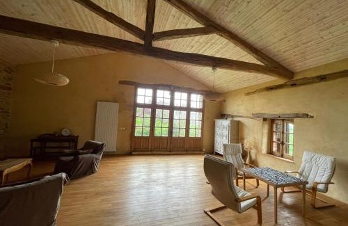 Andouque House | Inviting Gîte for 6 near Albi with Family-Friendly Amenities