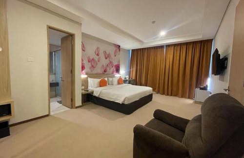 Gambir Hotel | Comfortable Stay at Grand G7 Hotel Pasar Baru with Pool & Spa