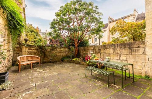 Bath House | Grand Georgian Townhouse with Garden