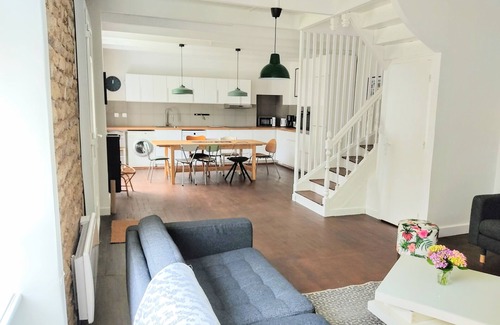 Pouldreuzic Other | Discover Grand Gite du Domaine de La Pommeraie Near Beach