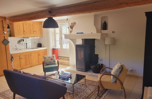 Revest-des-Brousses House | Idyllic Rock Mill Cottage in Luberon with Private Pool