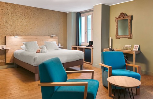 Old Town Hotel | Cozy Grand Hôtel Dauphiné: Oceanfront Suites & Spa