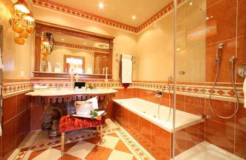Chermignon Hotel | Elegant Grand Hôtel du Golf & Palace with Spa and Pool