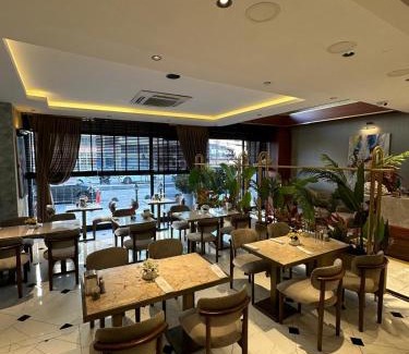 Arnavutkoy Hotel | Discover Grand Hamit: A 4-Star Airport Hotel Experience