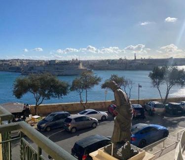 Valletta Apartment | Unforgettable Stay at Grand Harbour View - Rated 9.4/10!