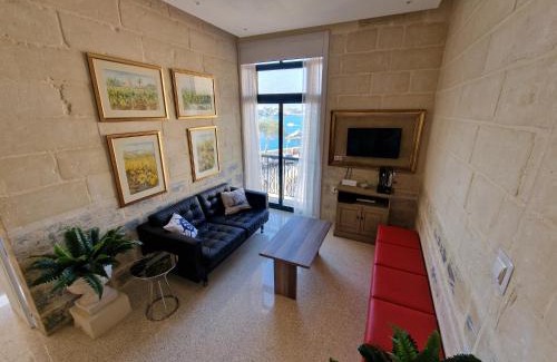 Valletta Apartment | Unforgettable Stay at Grand Harbour View - Rated 9.4/10!