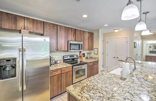 Grand Haven Apartment | Exceptional Grand Haven Condo with Patio Near Downtown