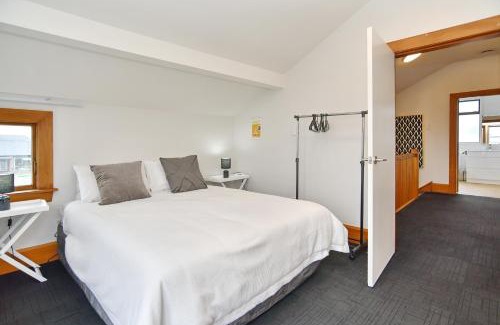 Christchurch City Centre Villa | Prime 5-Bedroom CBD Villa with Child-Friendly Amenities