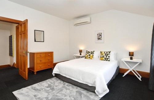 Christchurch City Centre Villa | Prime 5-Bedroom CBD Villa with Child-Friendly Amenities