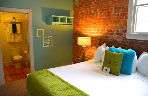 Prescott Hotel | Kid-Friendly Retreat at Grand Highland Hotel - 8.8 Guest Rated