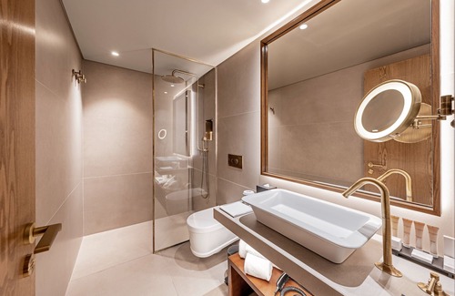 Ponta Delgada Hotel | Elegant Grand Hotel Açores Atlântico: 5-Star Escape Awaits