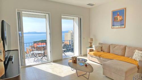 Sainte-Maxime City Centre Apartment | Grand Hotel - Family-Friendly 4-Star Getaway Awaits