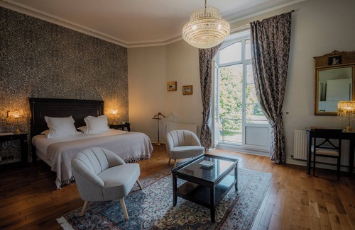 Sully Hotel | Indulge at Grand Hotel "Château de Sully" with Spa & Pool