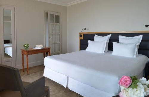 Le Croisic Hotel | Enchanting Grand Hotel de L'Océan with Oceanfront Views