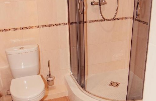 Pavlovsk Hotel | Budget-Friendly Stay at Grand-Hotel Express - Rated 8/10